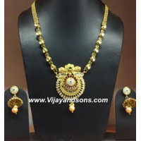 Vijay and Sons – Choker Necklace Set, Maang Tikka, Passa Jhumar and Rani Haar 