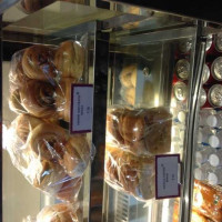 UTSAV Gourmet Cakes & Breads